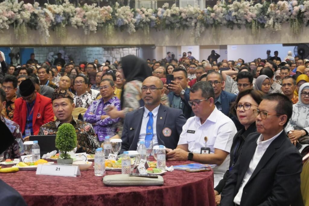 Teknologi Maritim UHT Menjadi Sorotan di Konferensi Puncak Perguruan Tinggi 2025