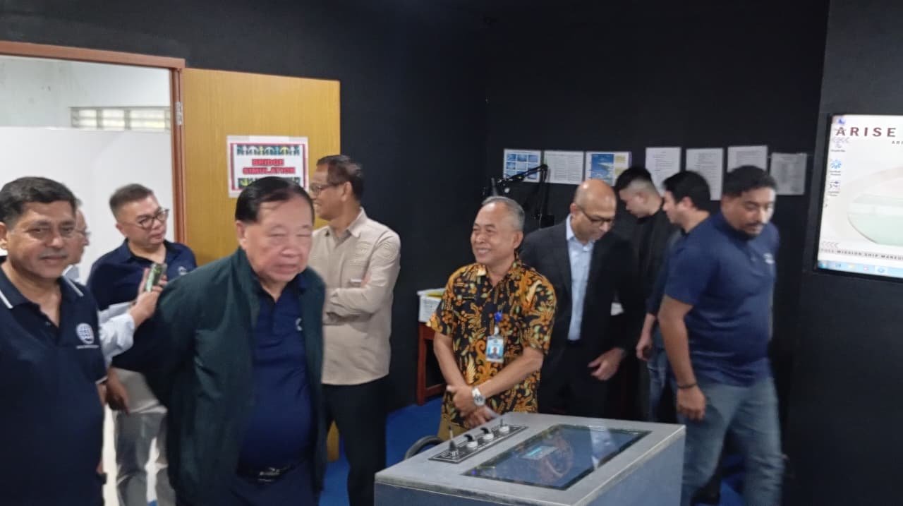 Kunjungan SMOU ke FVP UHT Perkuat Kerja Sama Pendidikan Pelayaran Internasional