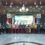 Pemkab Bangkalan Perkuat Sinergi dengan TNI, Bupati Hadiri Pisah Sambut Dandim 0829 Bangkalan