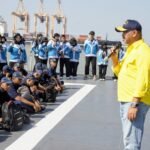 UHT Teguhkan Identitas Kampus Maritim, Mahasiswa Baru Rasakan Pengalaman “Pelaut Sehari” Bersama KRI Makassar